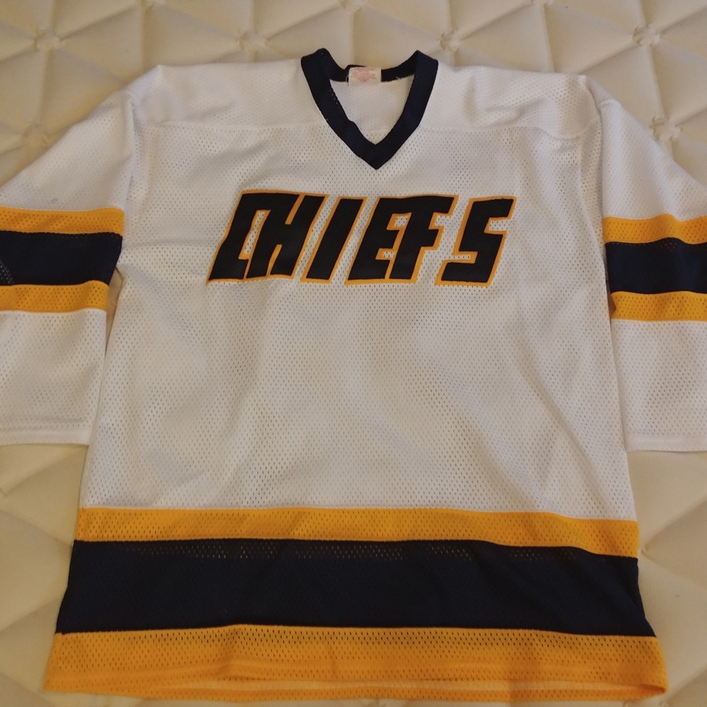 Charleston Chiefs jersey from SLAPSHOT movie EUC